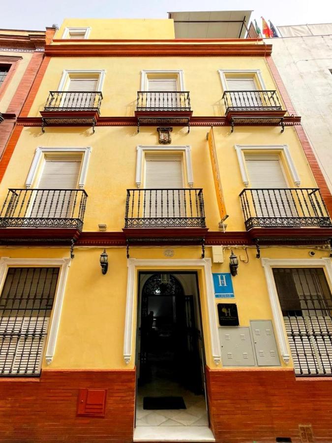 Hostal Paco'S Seville Exterior photo The house of Cervantes in Madrid